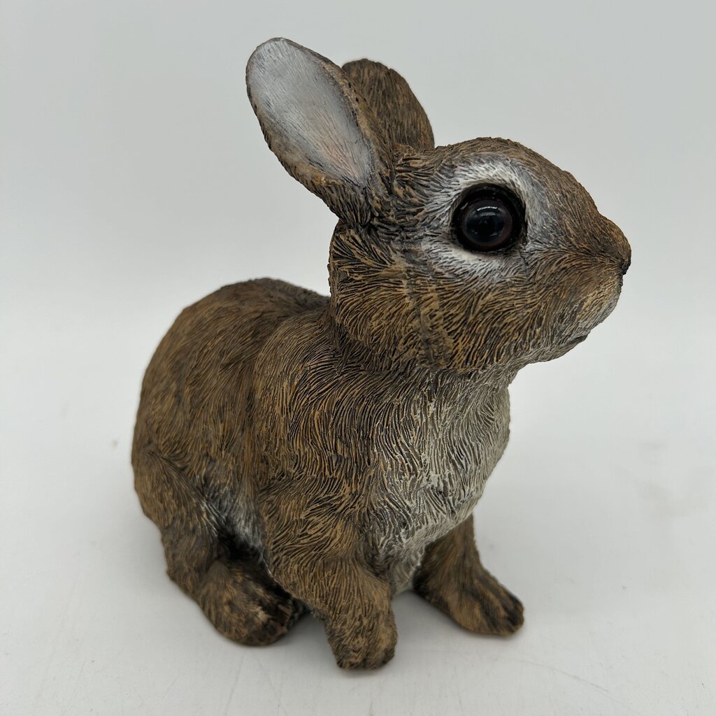 Garden Sitting Bunny Statue