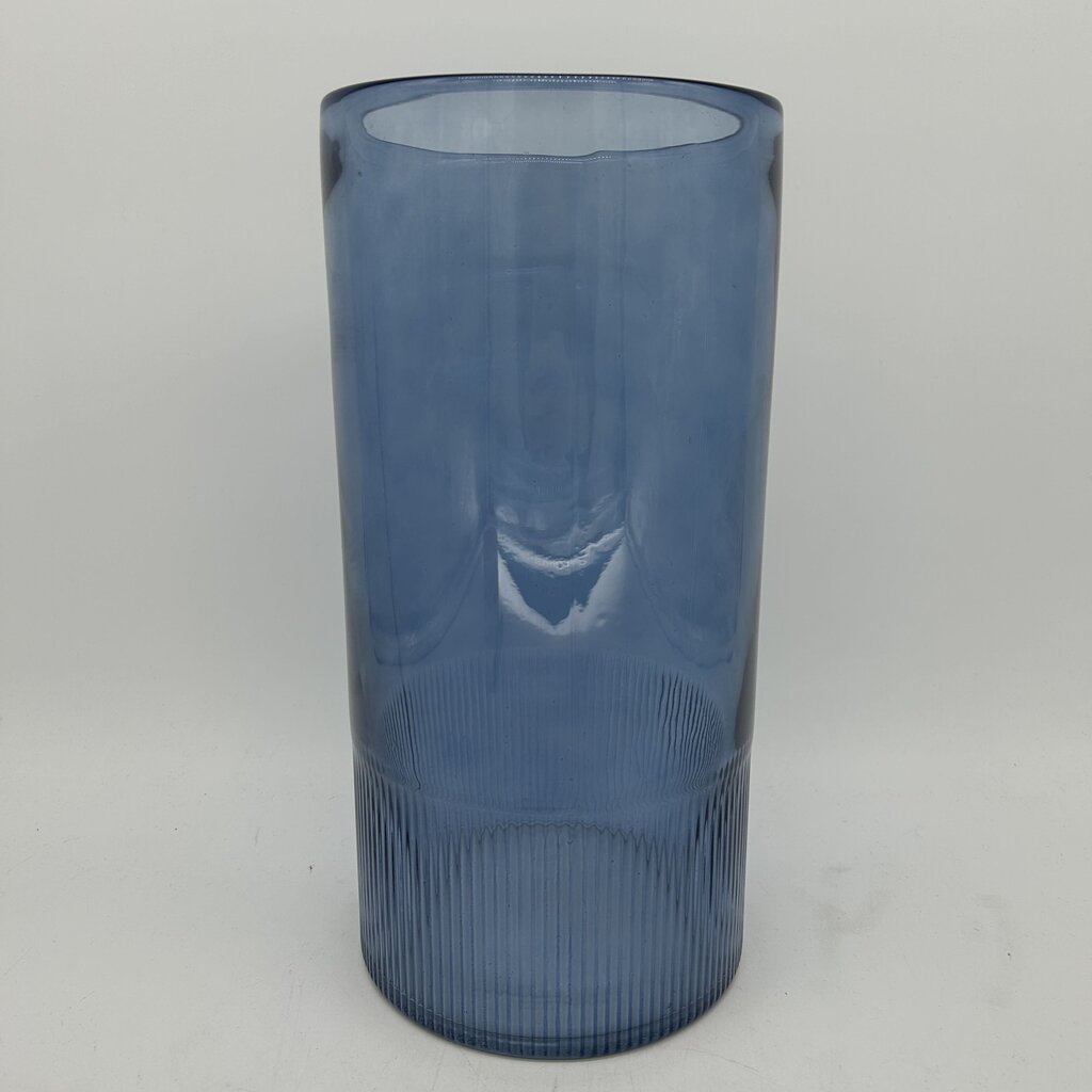 Glass Hurricane Vase w Ridged Base