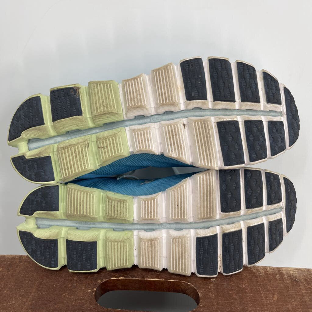 OnCloud Sneakers