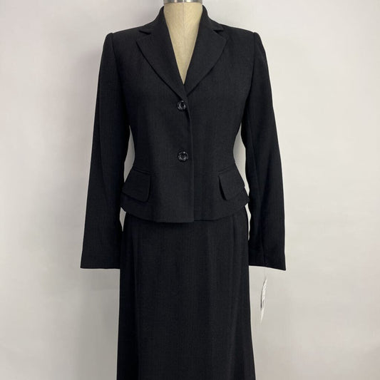 Harve Benard 2pc Suit
