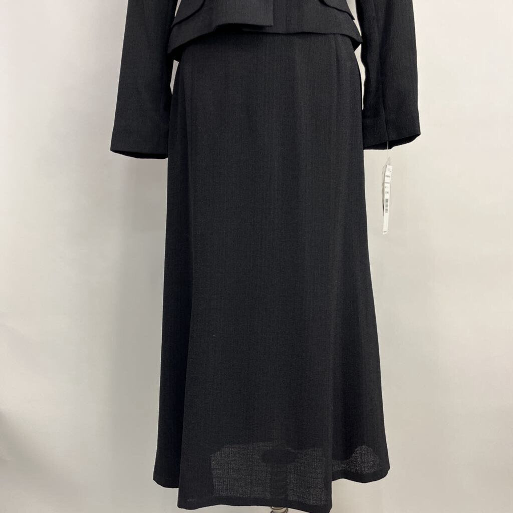 Harve Benard 2pc Suit
