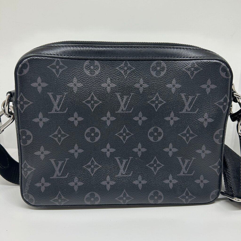 Louis Vuitton Trio Messenger Crossbody