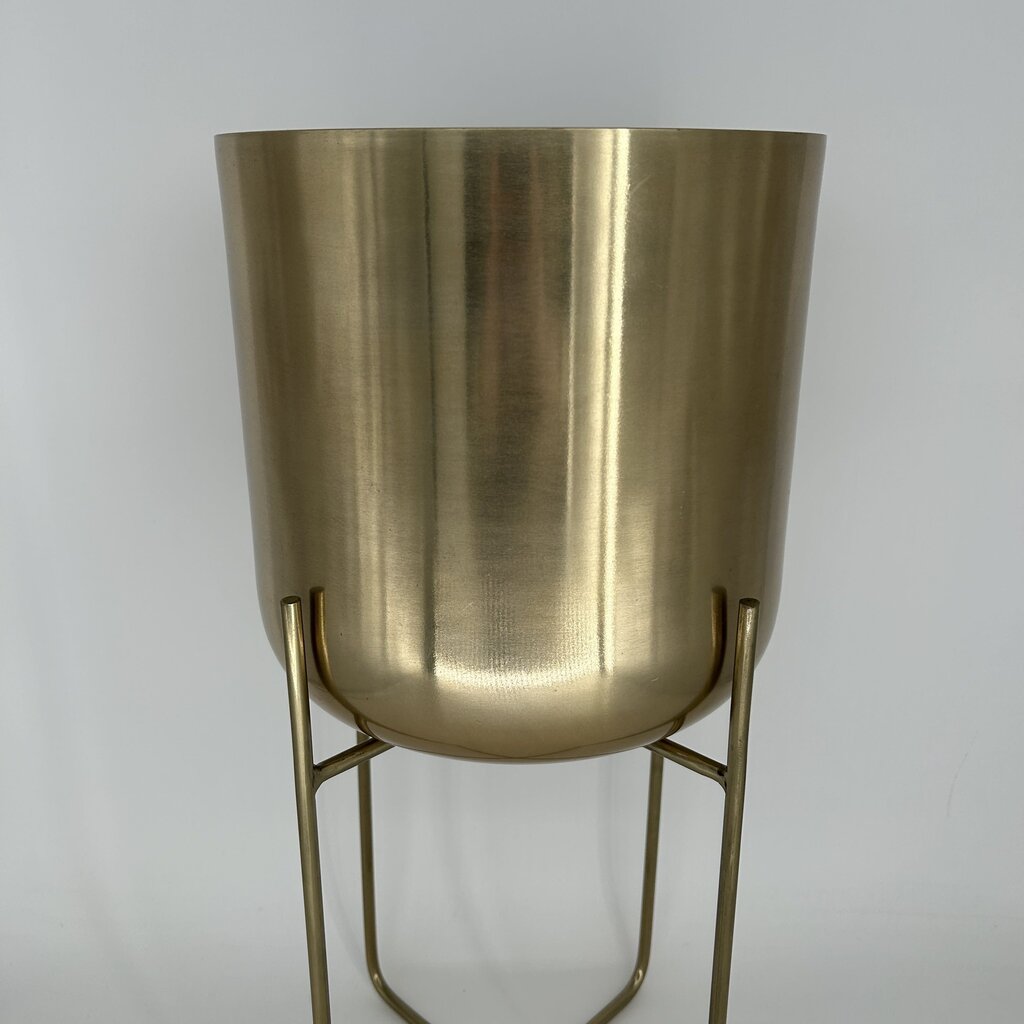 Metal Planter w/ Stand