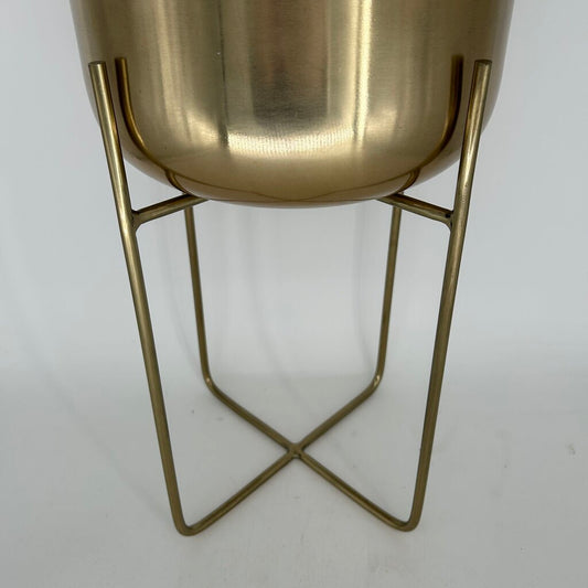 Metal Planter w/ Stand