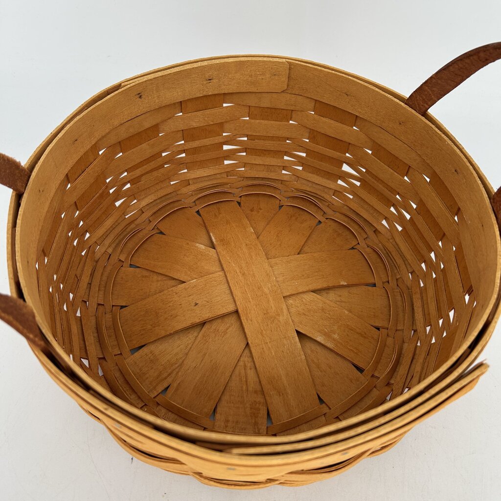 Longaberger Round Basket w Handles
