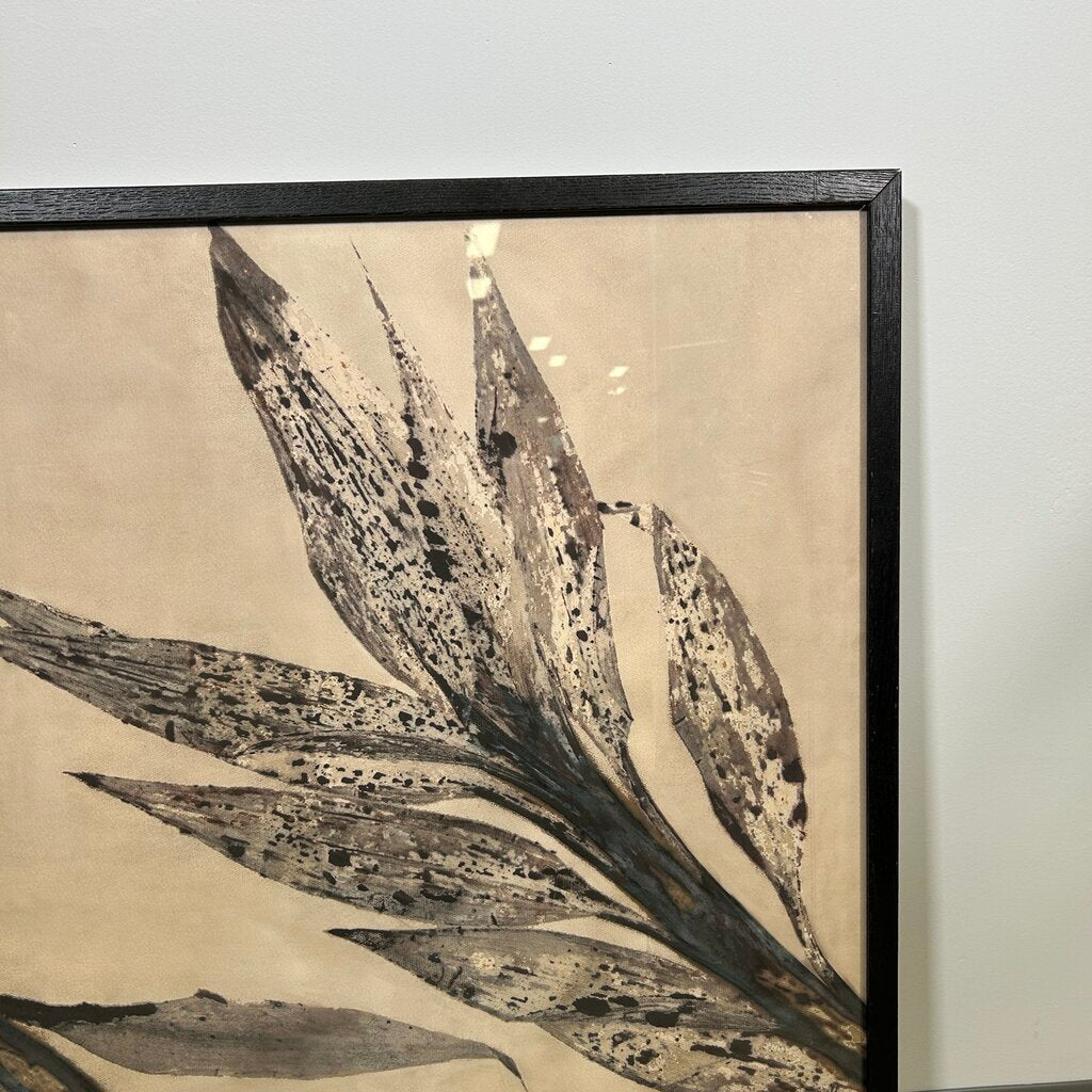 Framed Leaf Motif
