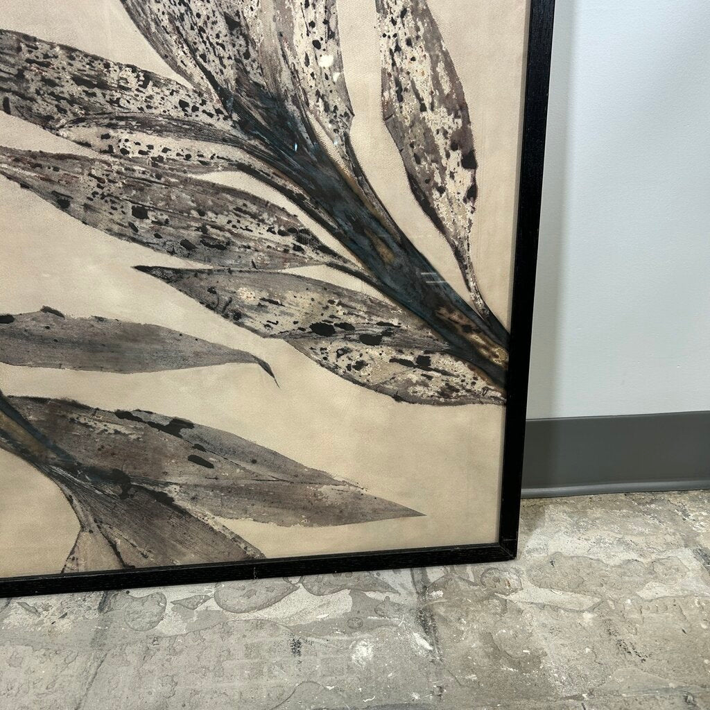 Framed Leaf Motif