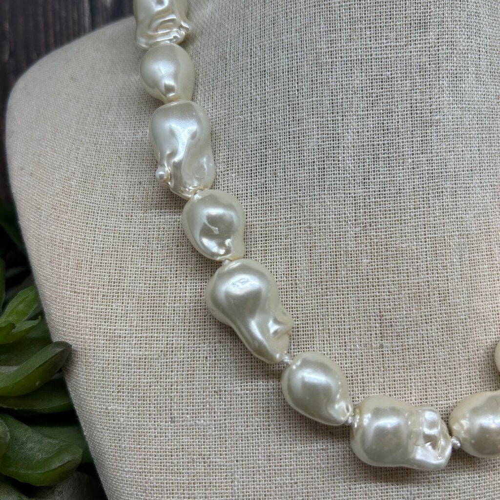 J Crew Baroque Pearl Necklace