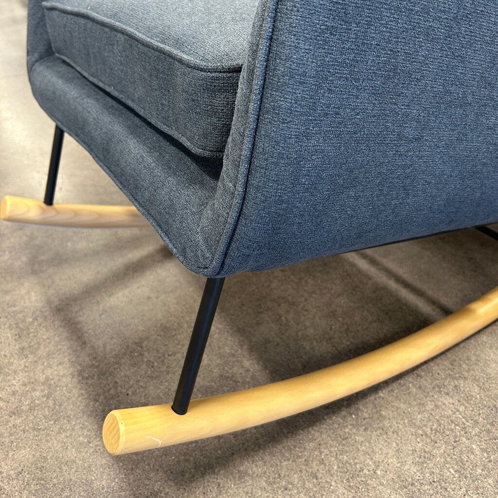 Rocker with Detachable Cushions