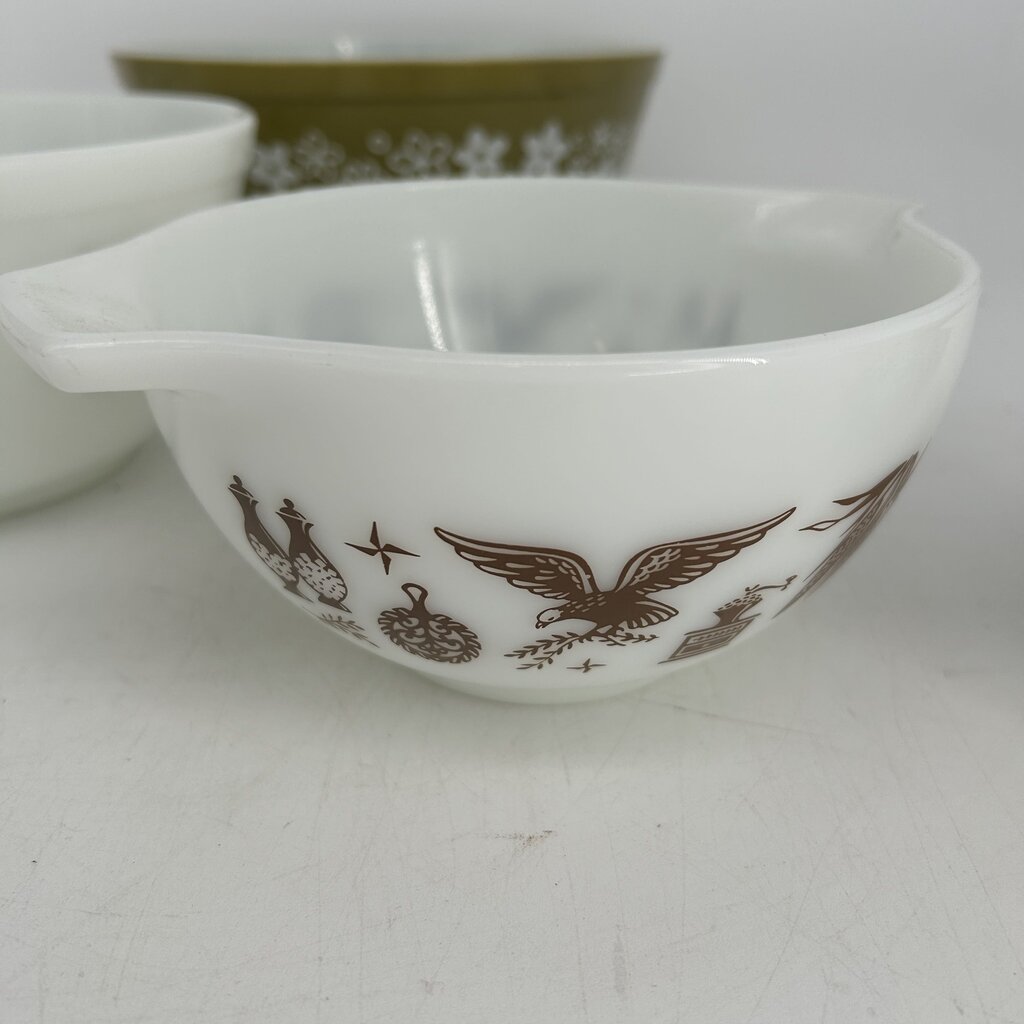4 PC Vintage MIxing Bowl Set