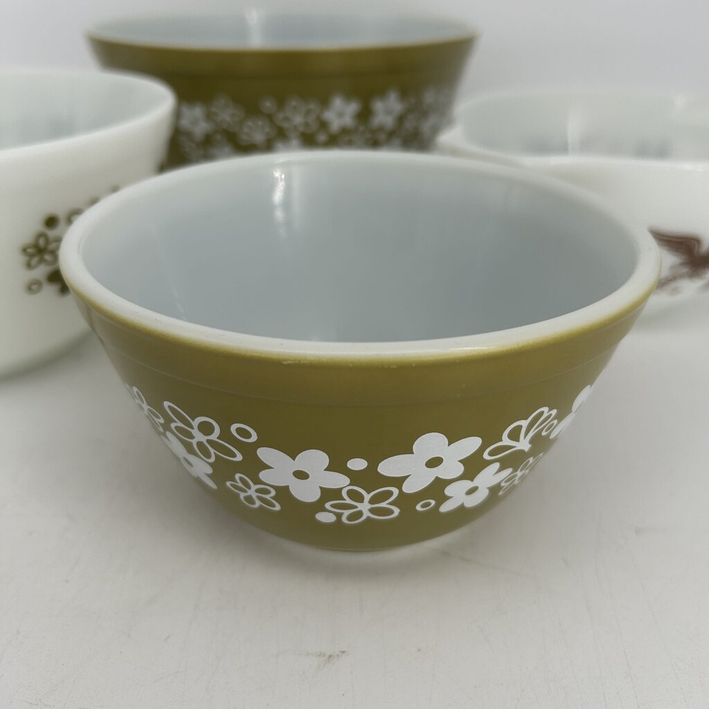 4 PC Vintage MIxing Bowl Set
