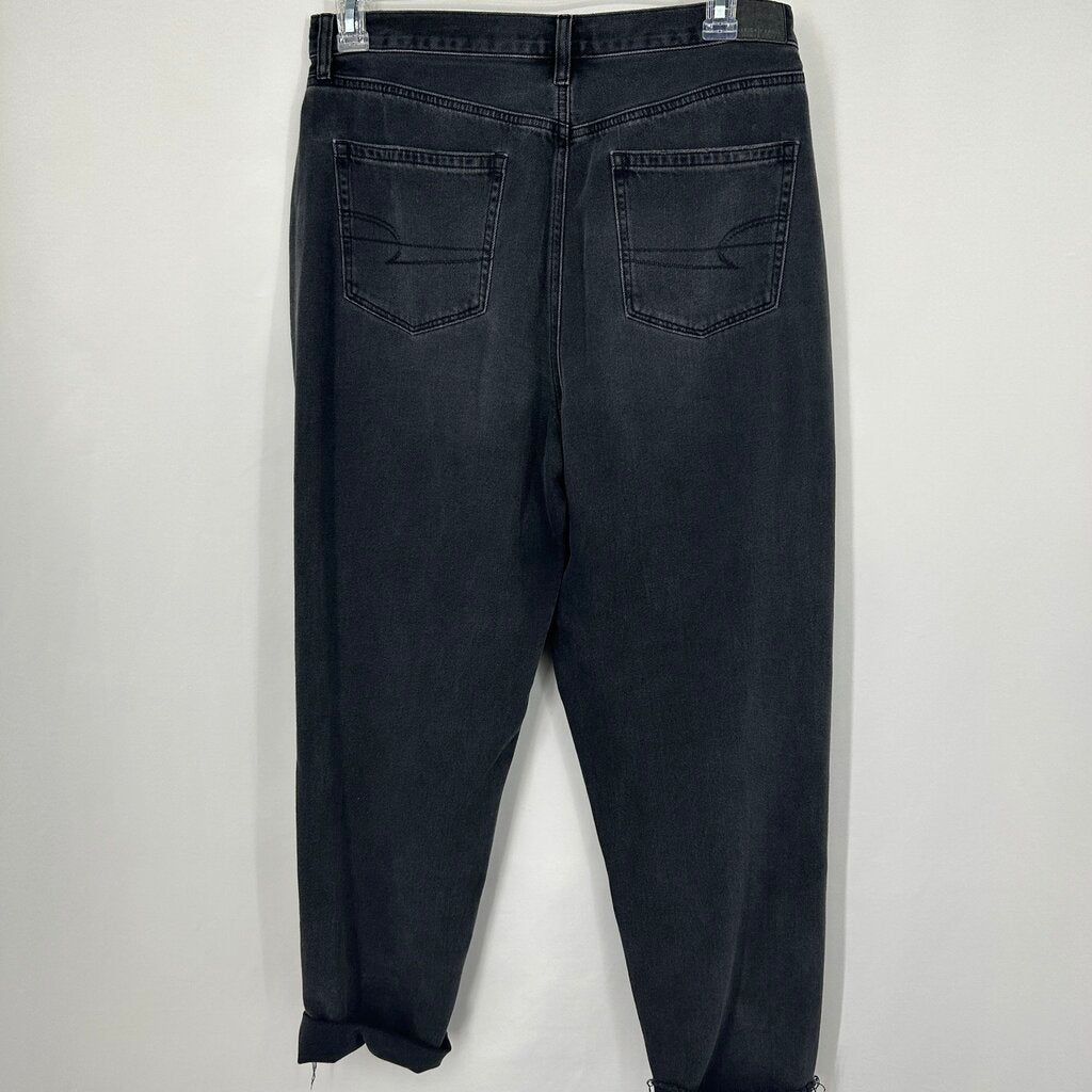 AE Distressed Jeans