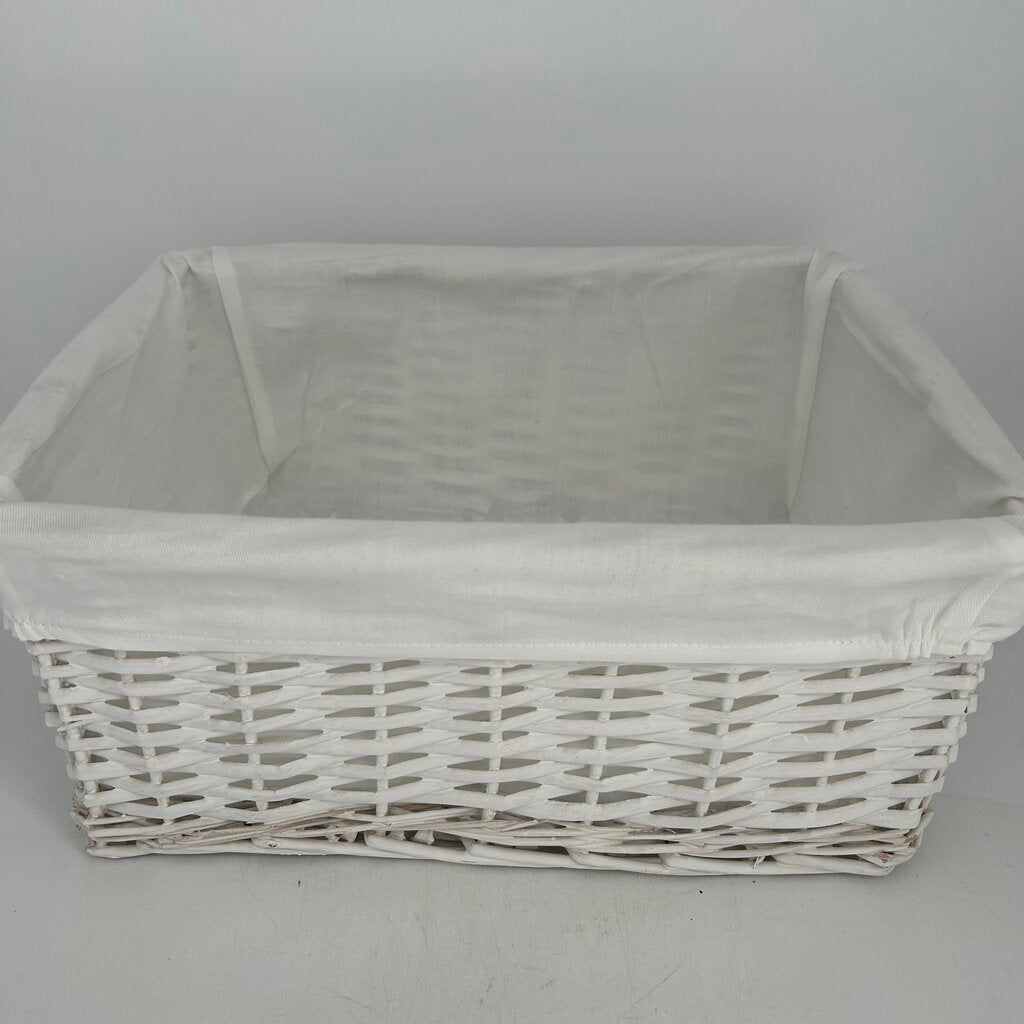 Woven Basket w Liner