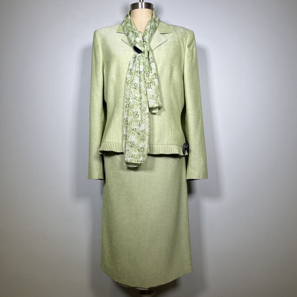 Le Suit 3pc Suit
