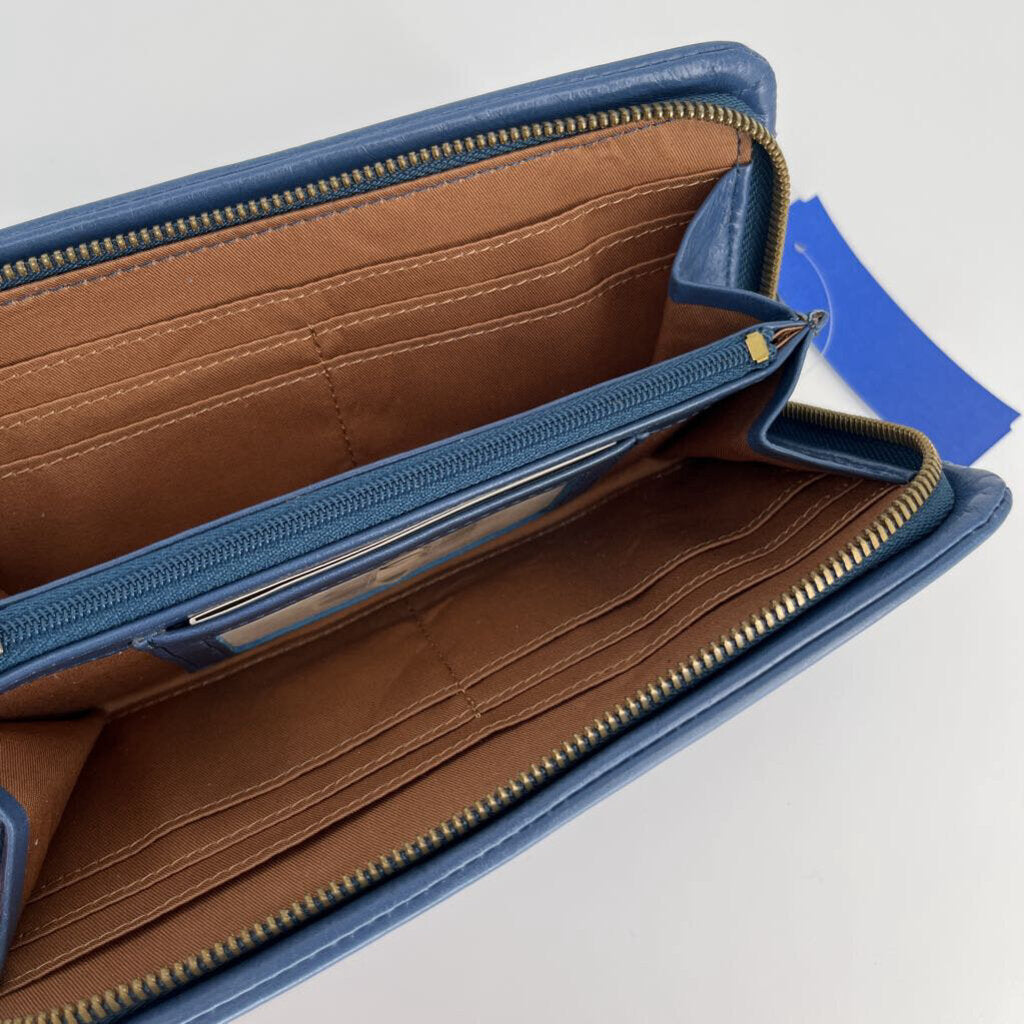 Hobo Leather Zip Around Wallet