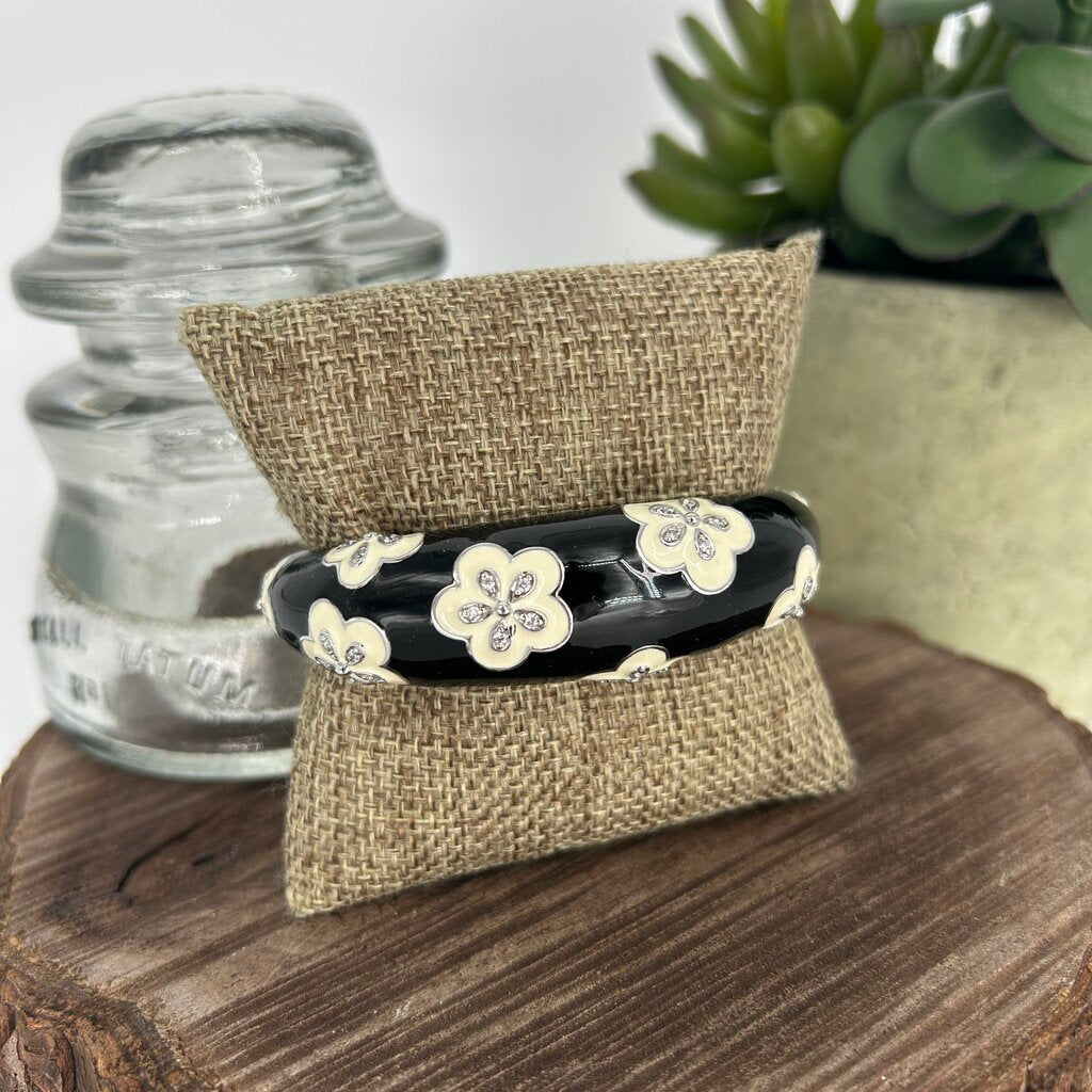 Belle Etoile Daisy Bangle