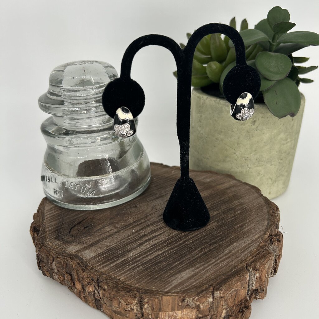 Belle Etoile Daisy Earrings