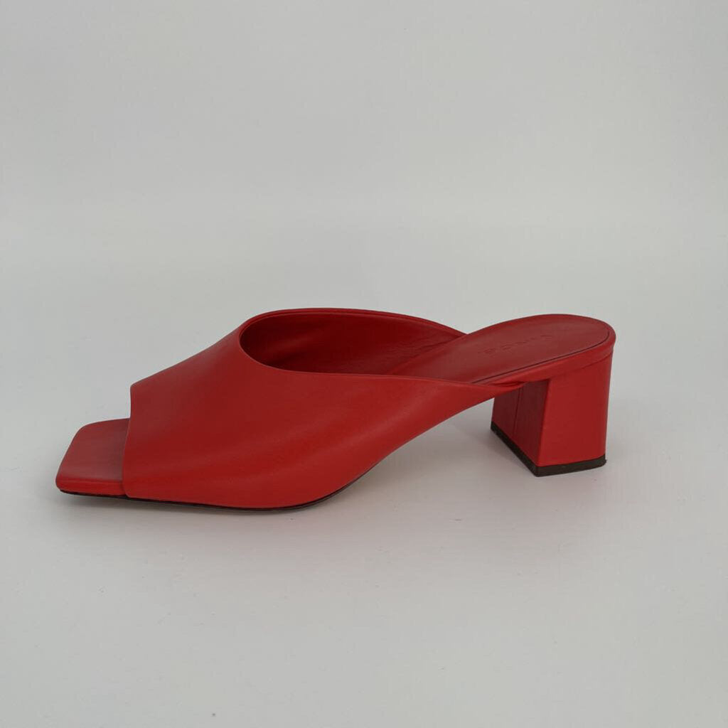 Vince Sandals