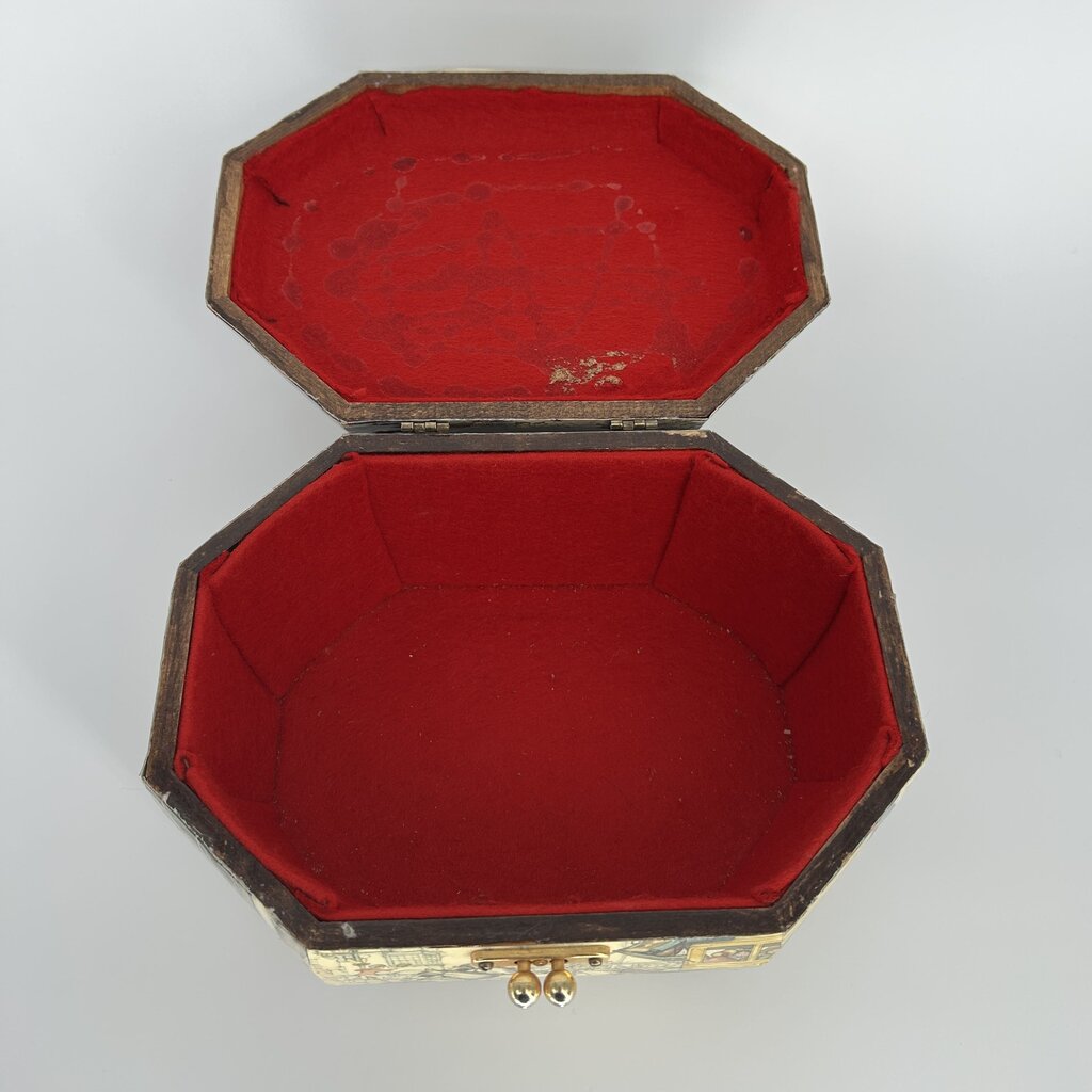 Scenic Decoupage Octagon Box Purse