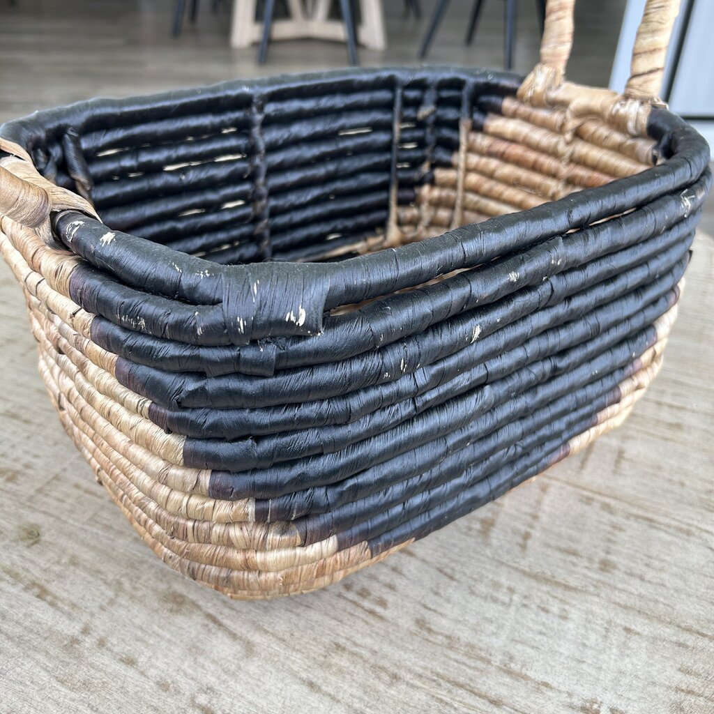 Oblong Triangle Design Basket