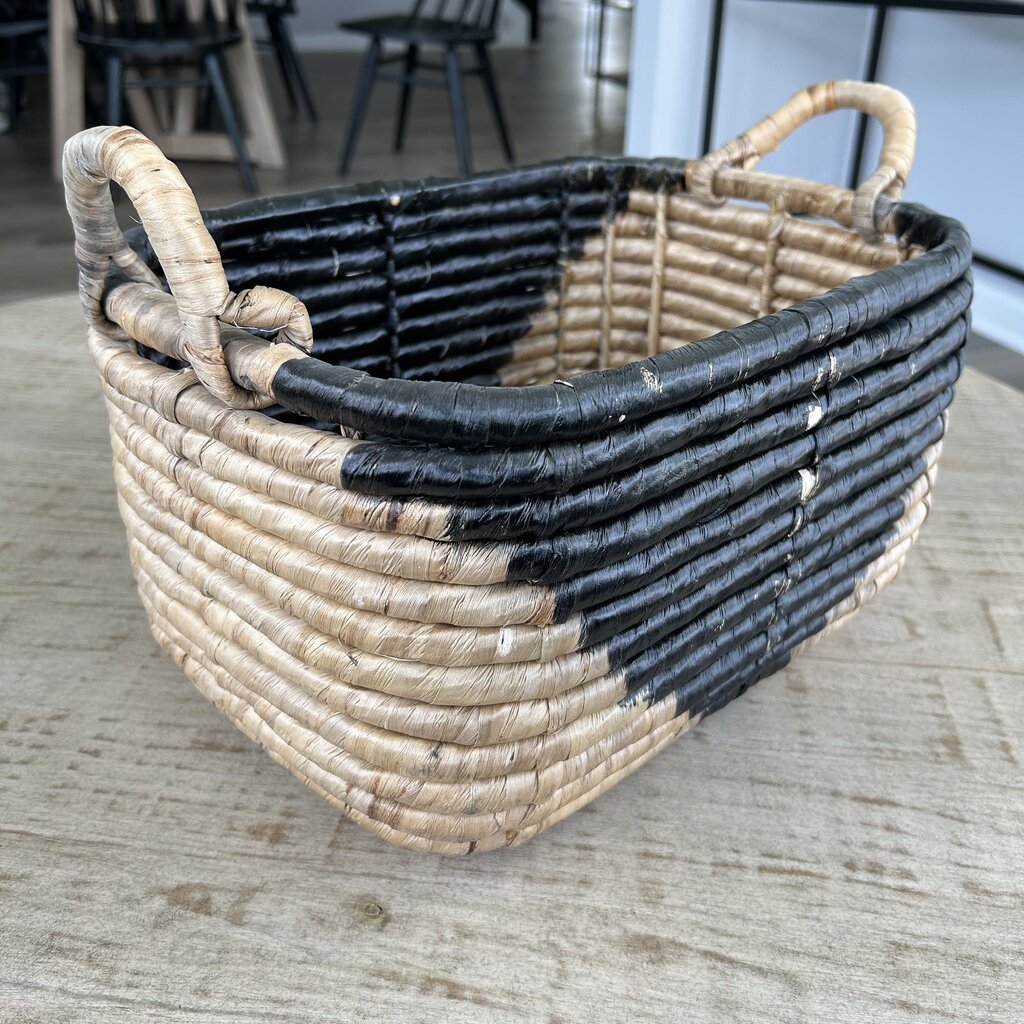 Oblong Triangle Design Basket