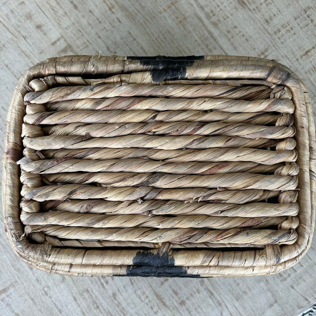 Oblong Triangle Design Basket