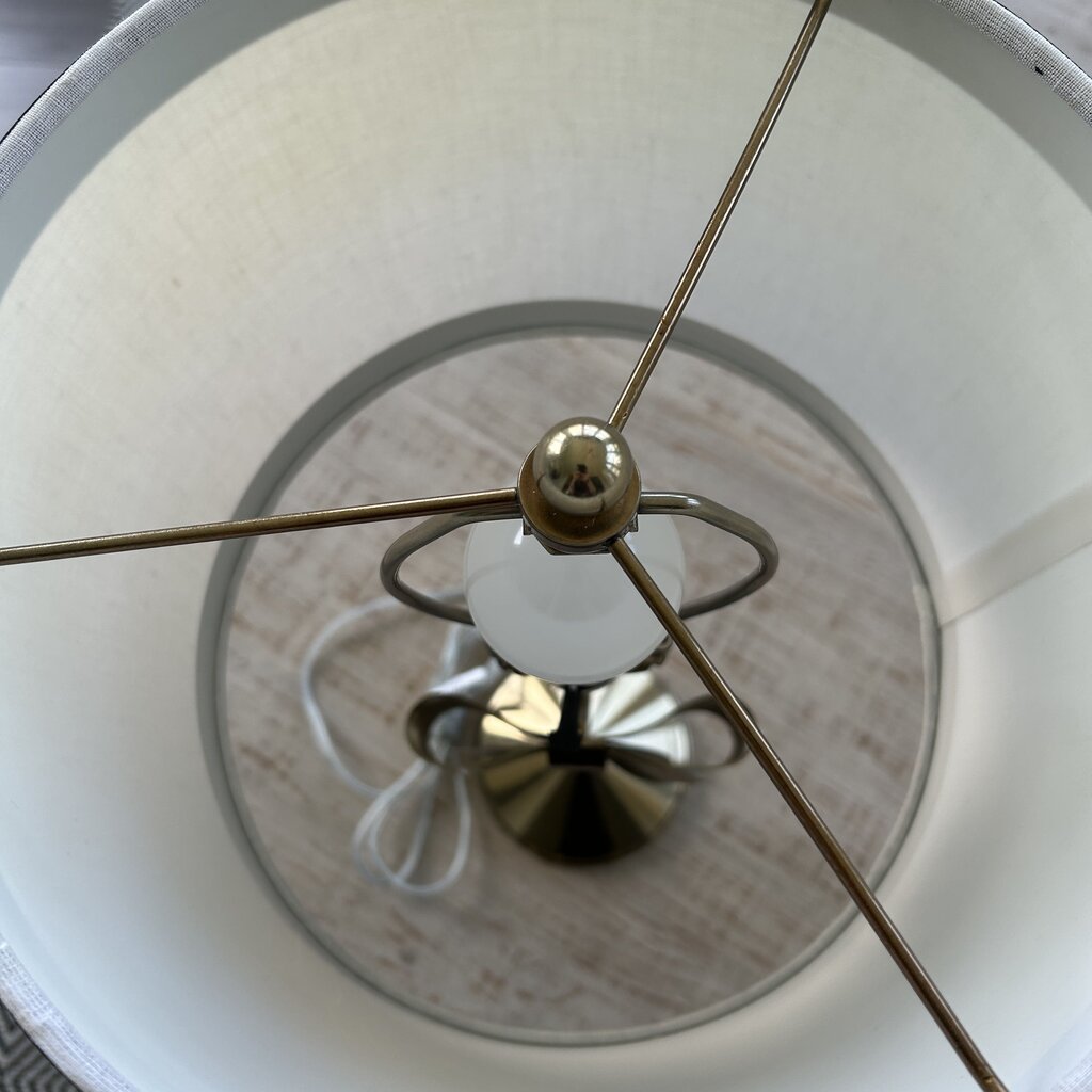 Brass Lamp w Bow