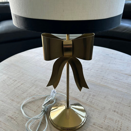 Brass Lamp w Bow