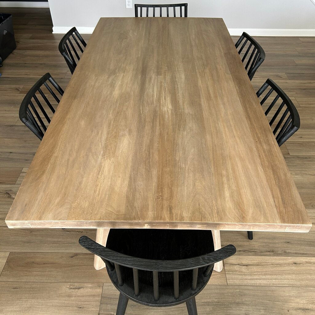 Mercana Dining Table & 6 Four Hands Chairs