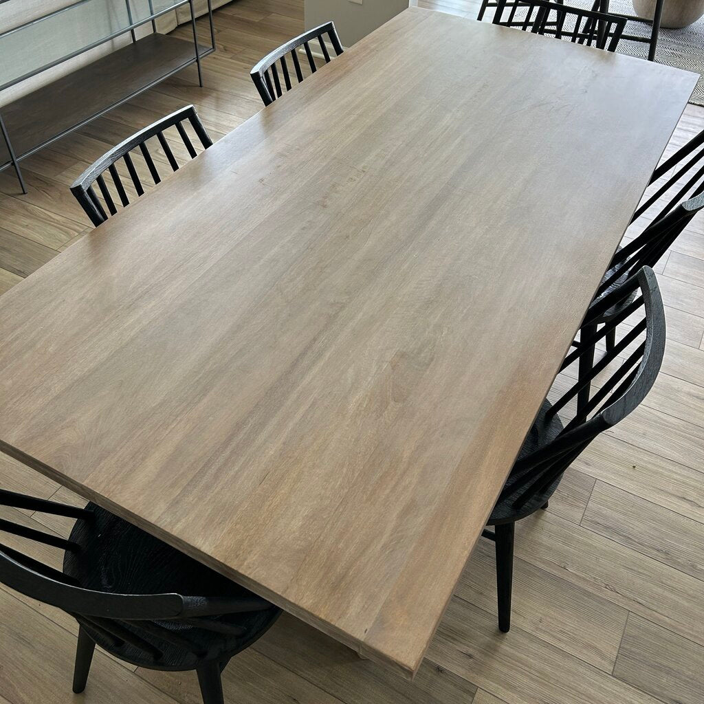 Mercana Dining Table & 6 Four Hands Chairs