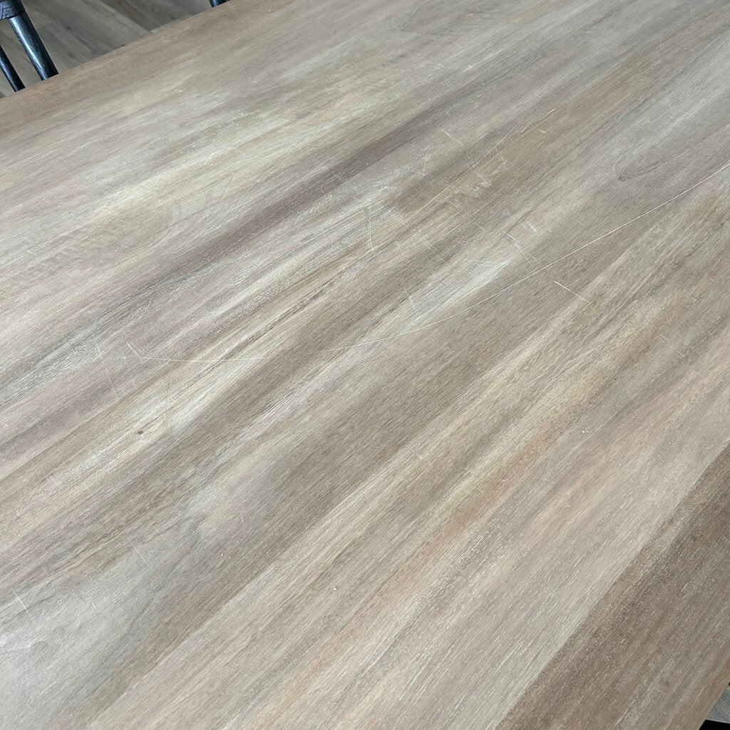 Mercana Dining Table & 6 Four Hands Chairs