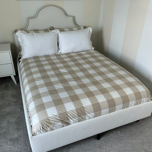 Full Size Bed, Mattress & Comforter Set