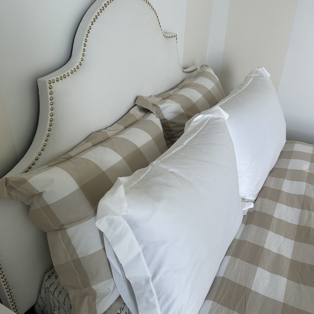 Full Size Bed, Mattress & Comforter Set