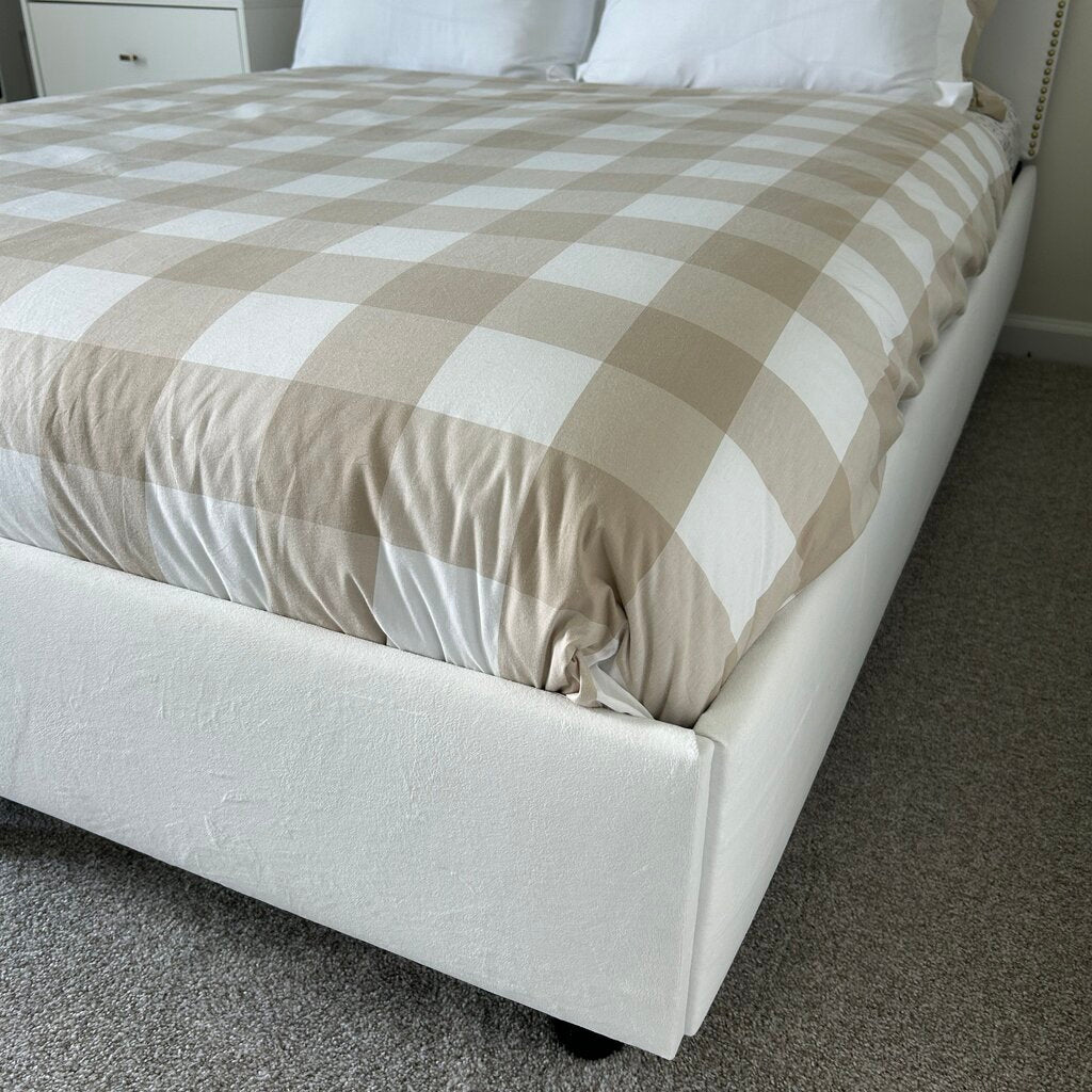 Full Size Bed, Mattress & Comforter Set
