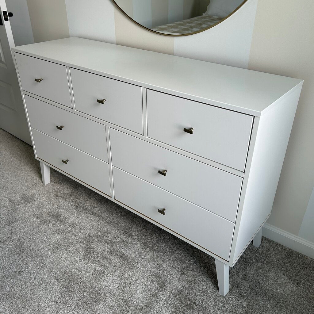 Laminate Dresser with 7 Drawers