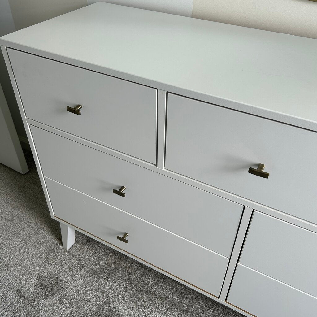 Laminate Dresser with 7 Drawers