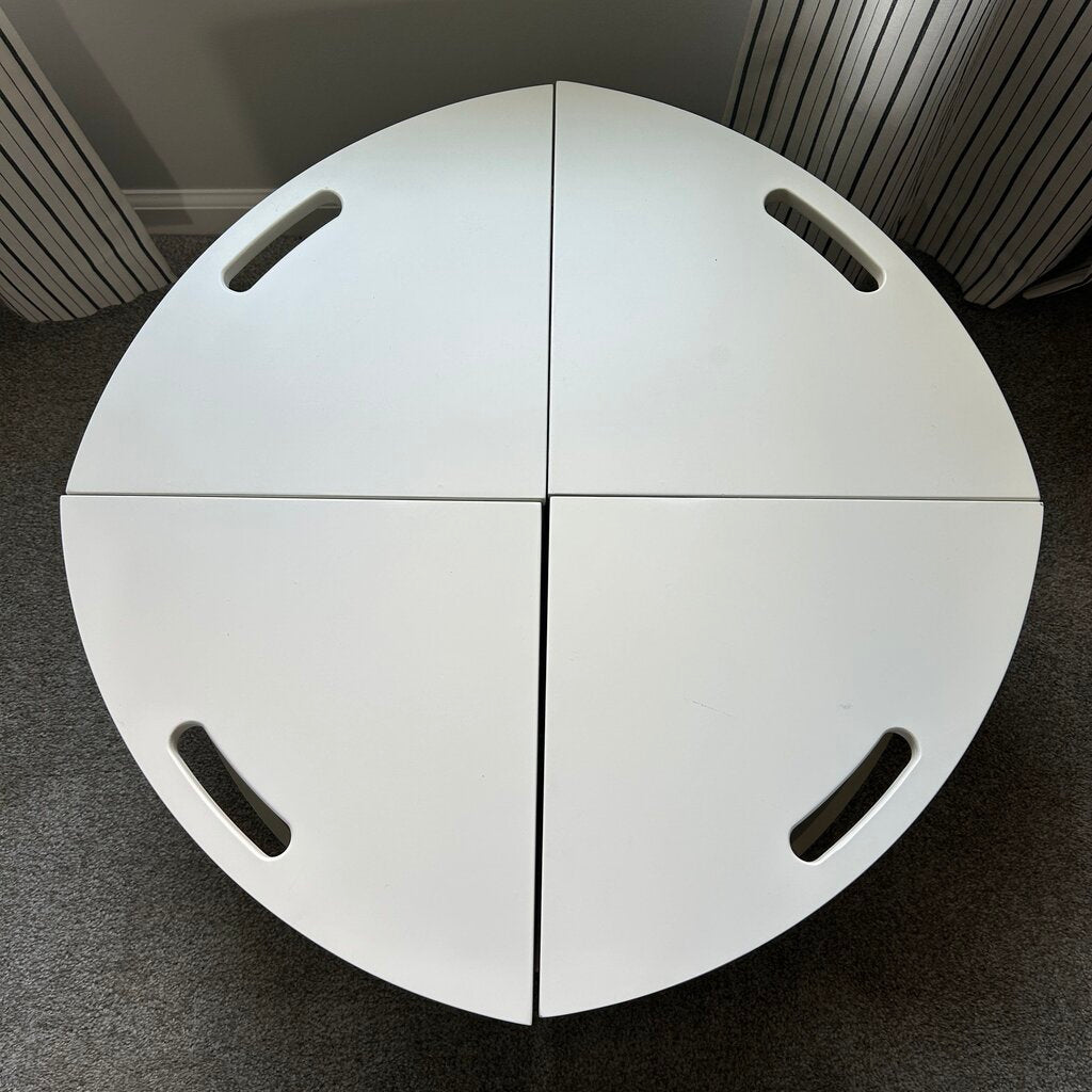 C&B Round Nesting Stools Table