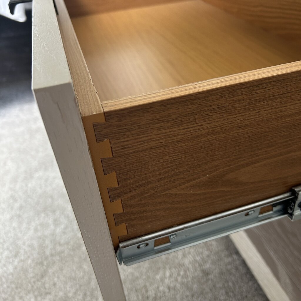 Universal Nightstand w 1 Drawer