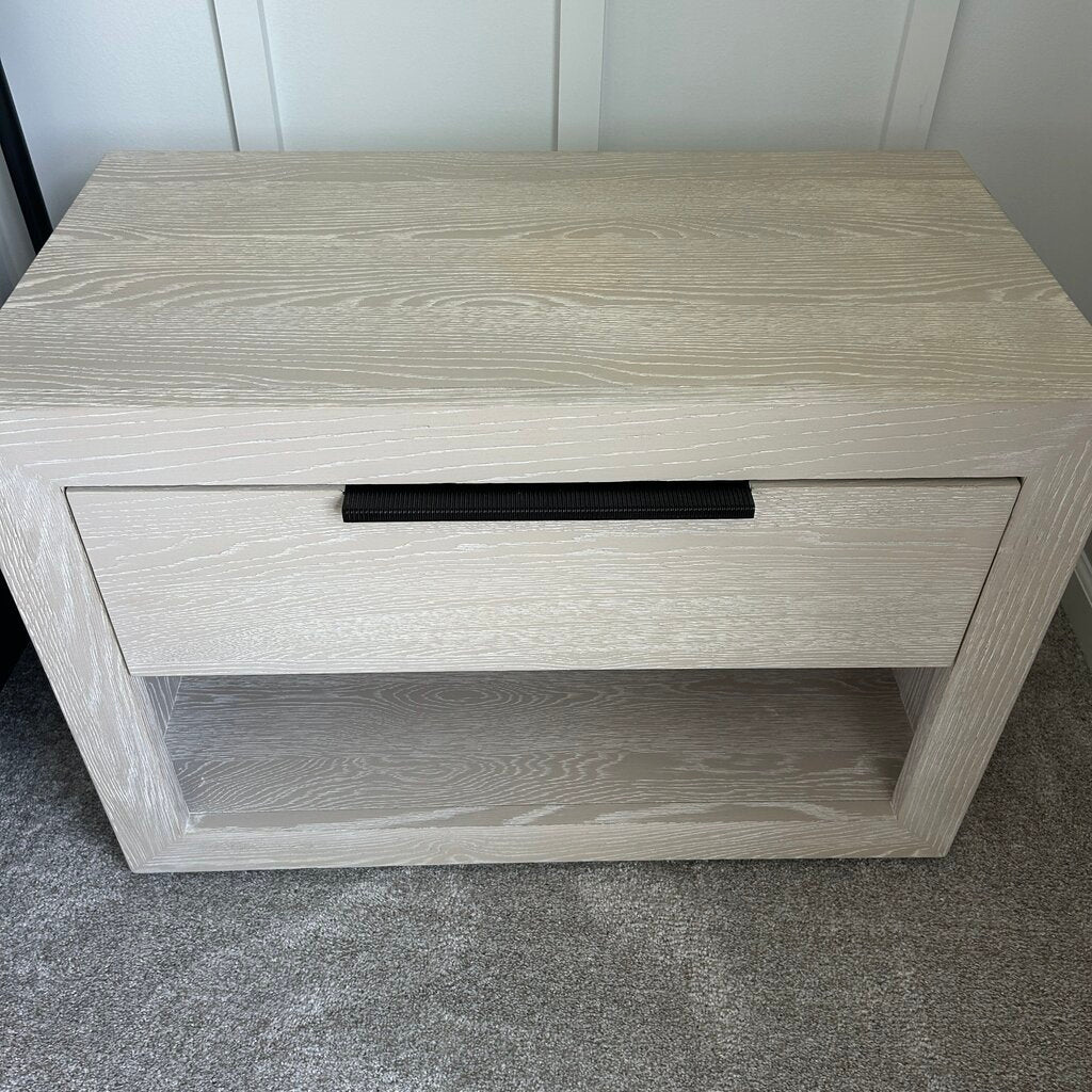 Universal Nightstand w 1 Drawer