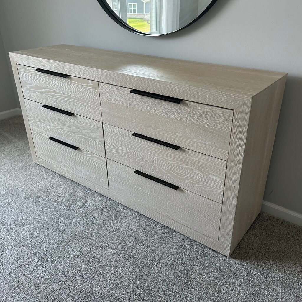 Universal Dresser with 9 Drawers