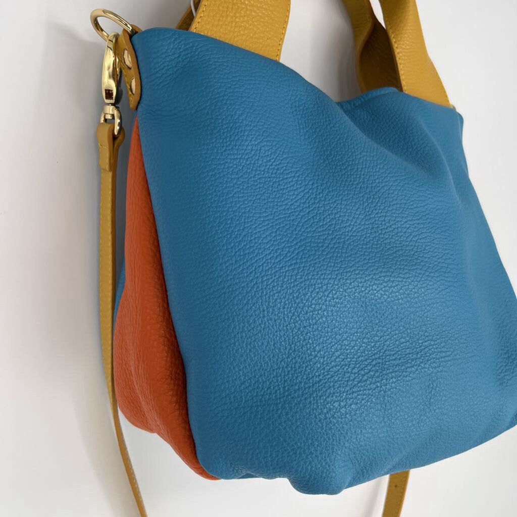 Uno Alla Vulta Crossbody