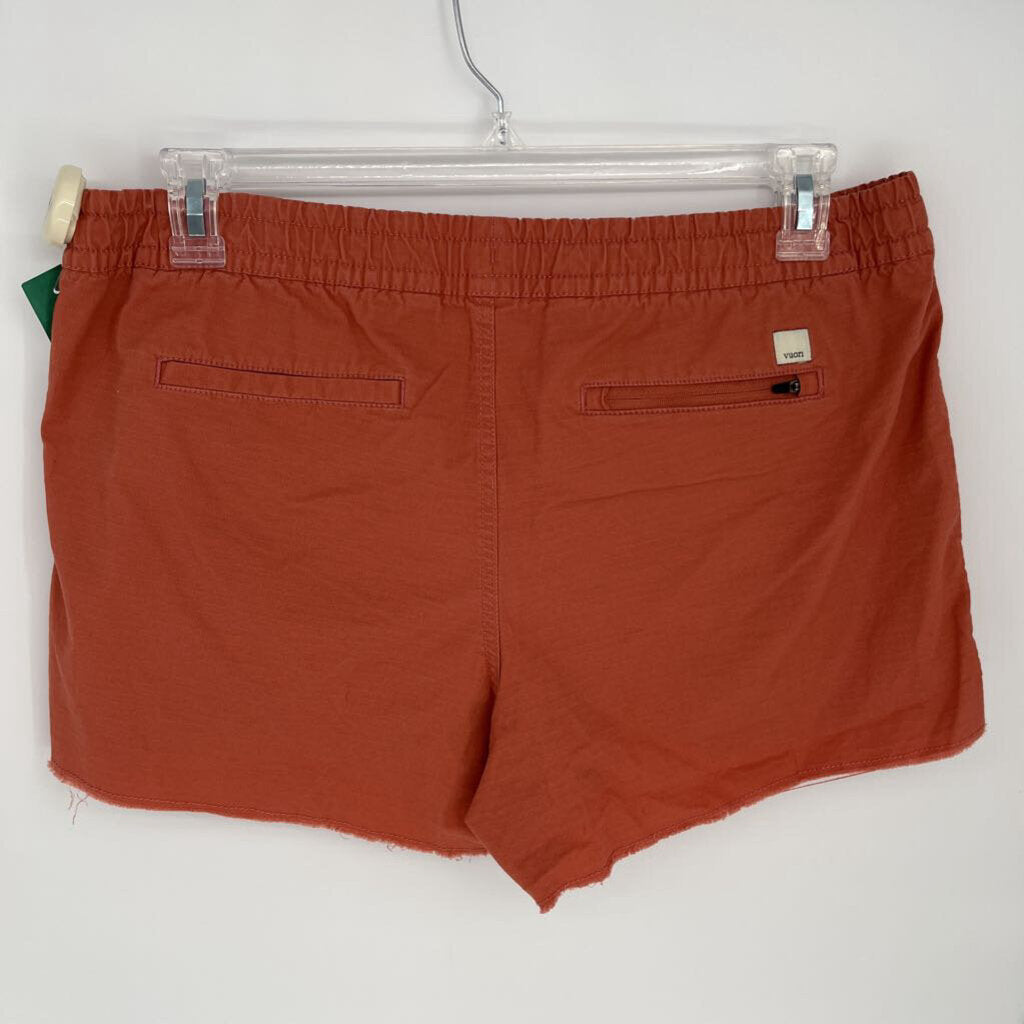 Vuori Shorts