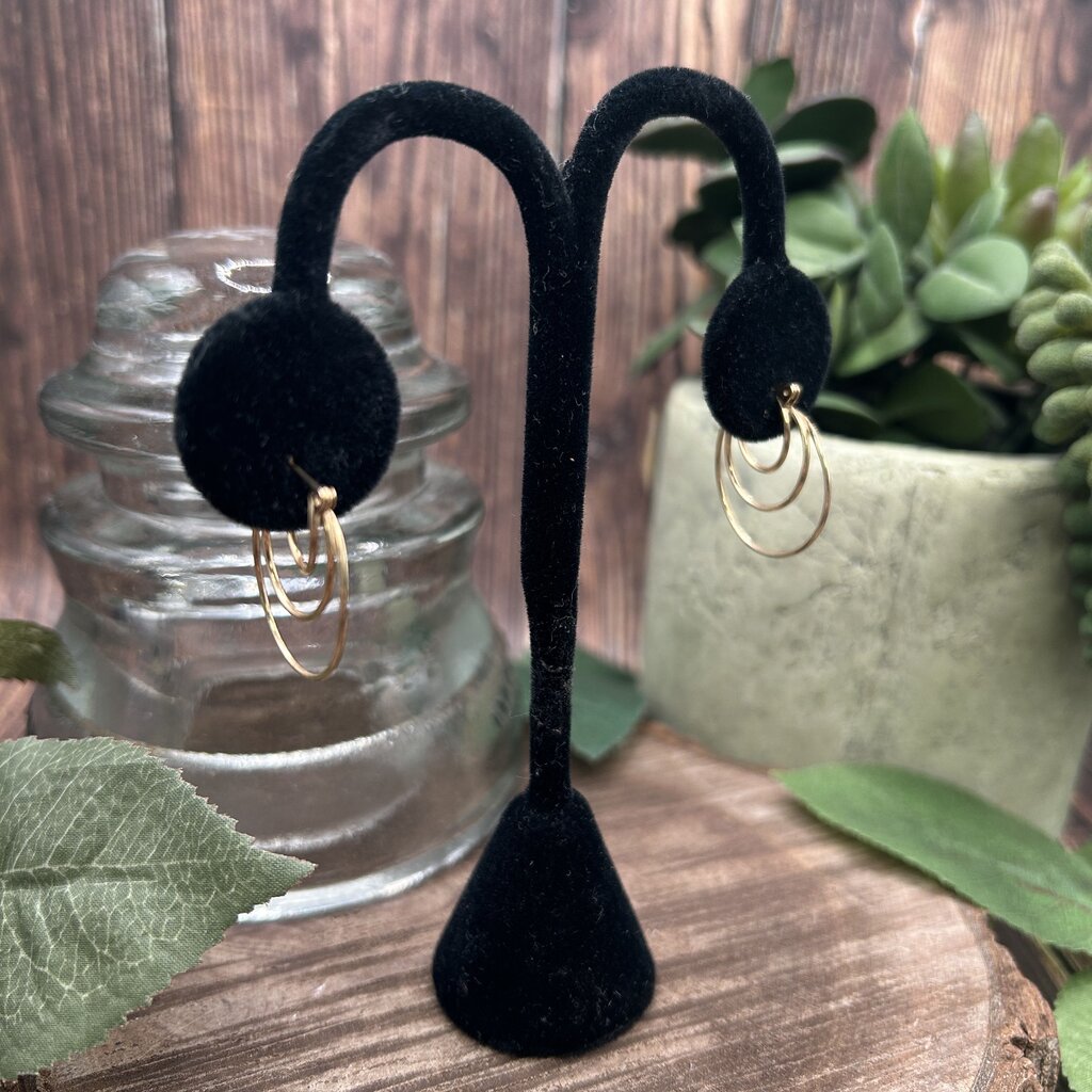 14k Tri Hoop Earrings