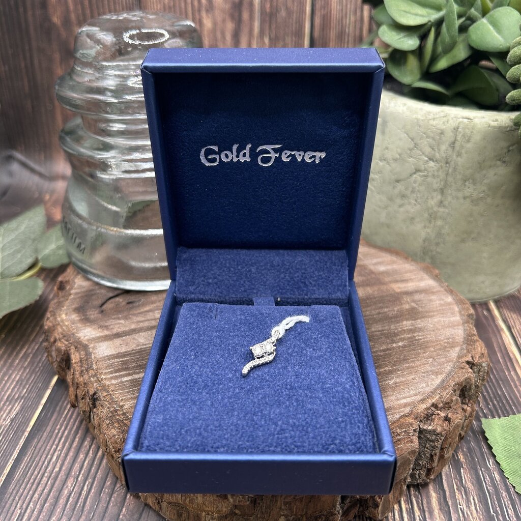 14k White Gold Diamond Pendant