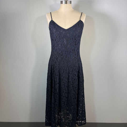 MK Slvls Lace Dress