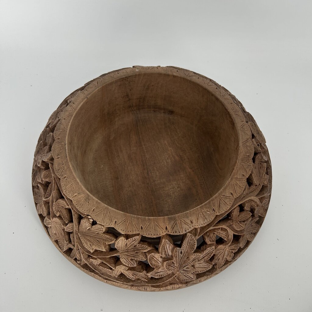 Ornate Leaf Carved Fruit Bowl