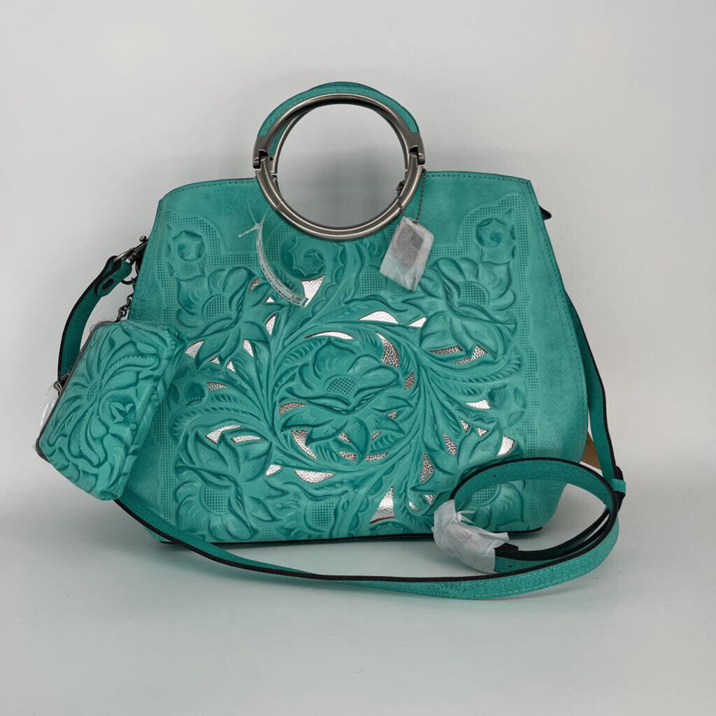 Patricia Nash Shopper