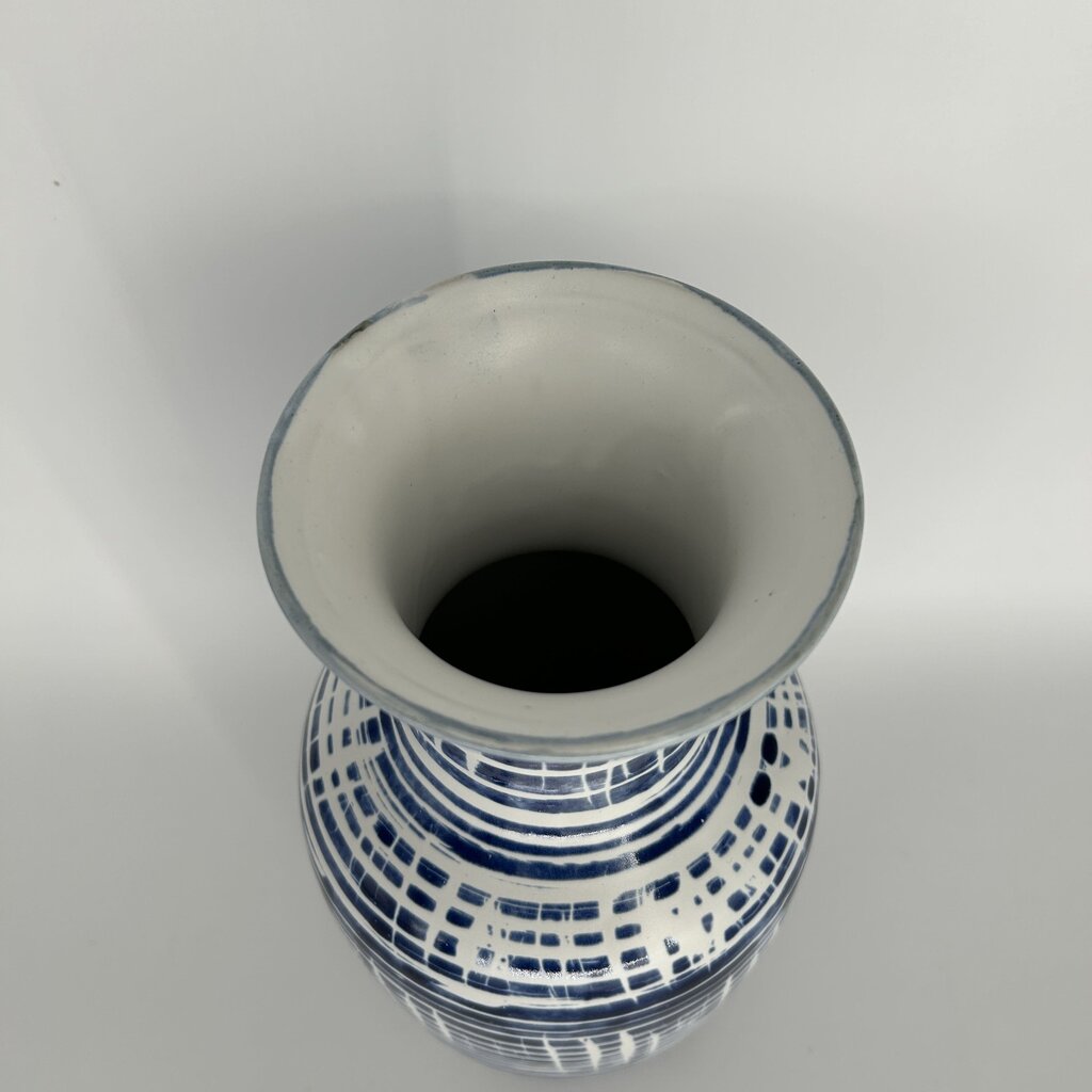 Plaid Lined Ceramic Vase