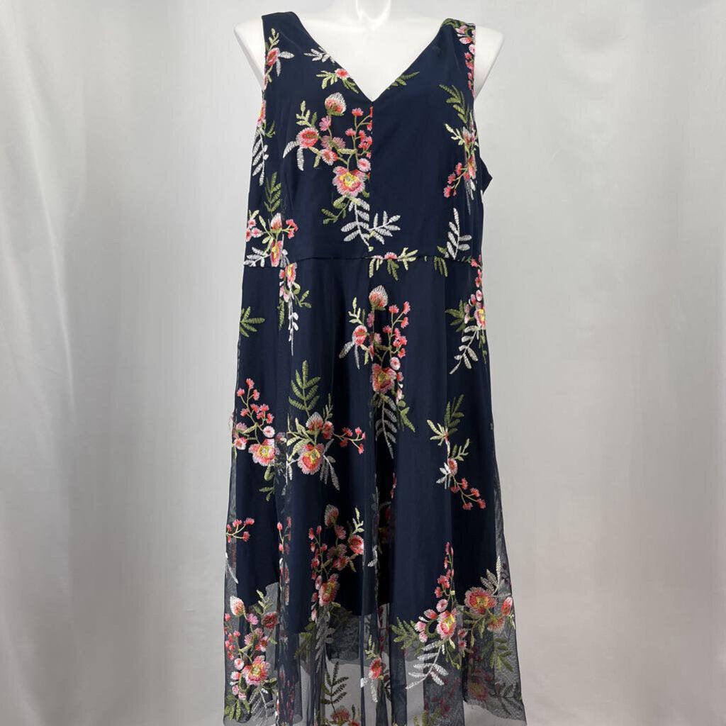 Vince Camuto Slvls Floral Dress