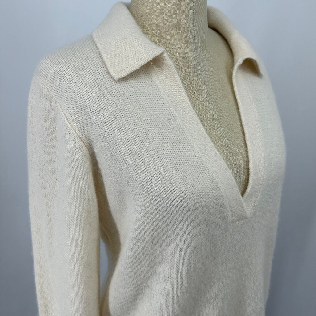 The Group Babaton cashmere Sweater